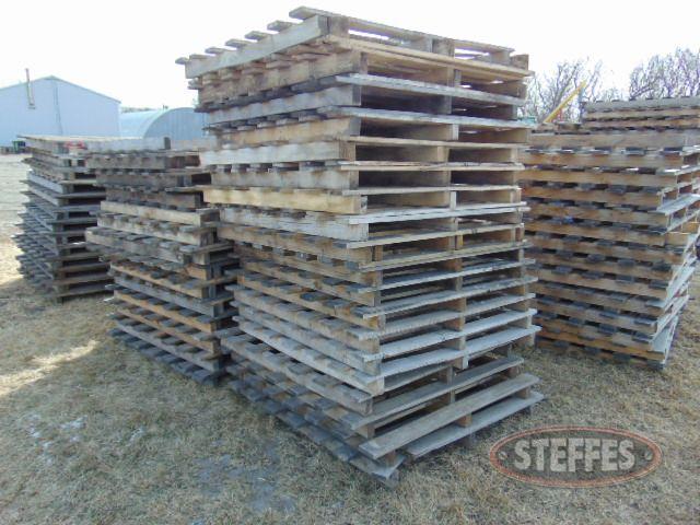 Approx. (50) 48-x48- single-sided sod pallets_1.jpg